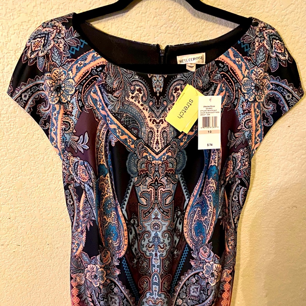 New Form fitting dress